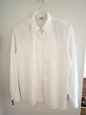 Vintage ERFO white Tuxedo Pin-tuck front Button-Down Blouse  sz 40 German design
